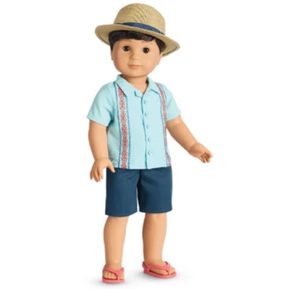 The Sun and Fun Outfit is a Truly Me outfit released in 2018 and retired 2020 - Picture 2 of 5